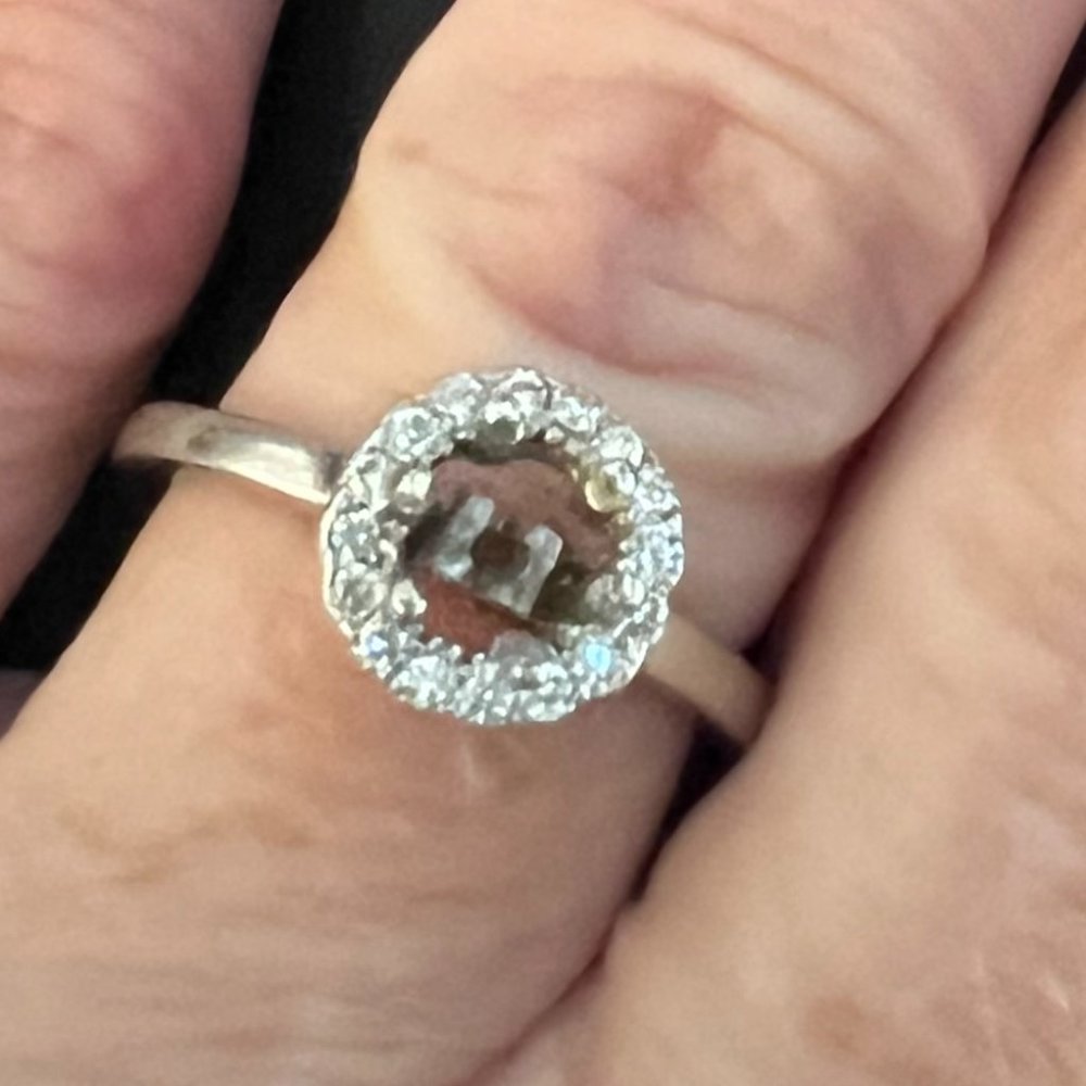 Diamond Engagement Ring Setting, white gold, halo style diamond mounting.